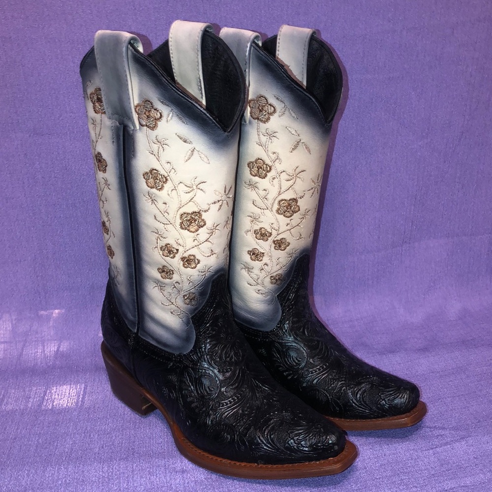 New Women’s Dama Bordada Cincelado Negro Sombreado Boots Size 6.5